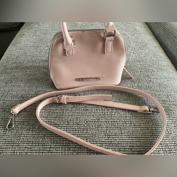 Betsey Johnson Handbags - NWOT Betsy Johnson Crossbody Bag